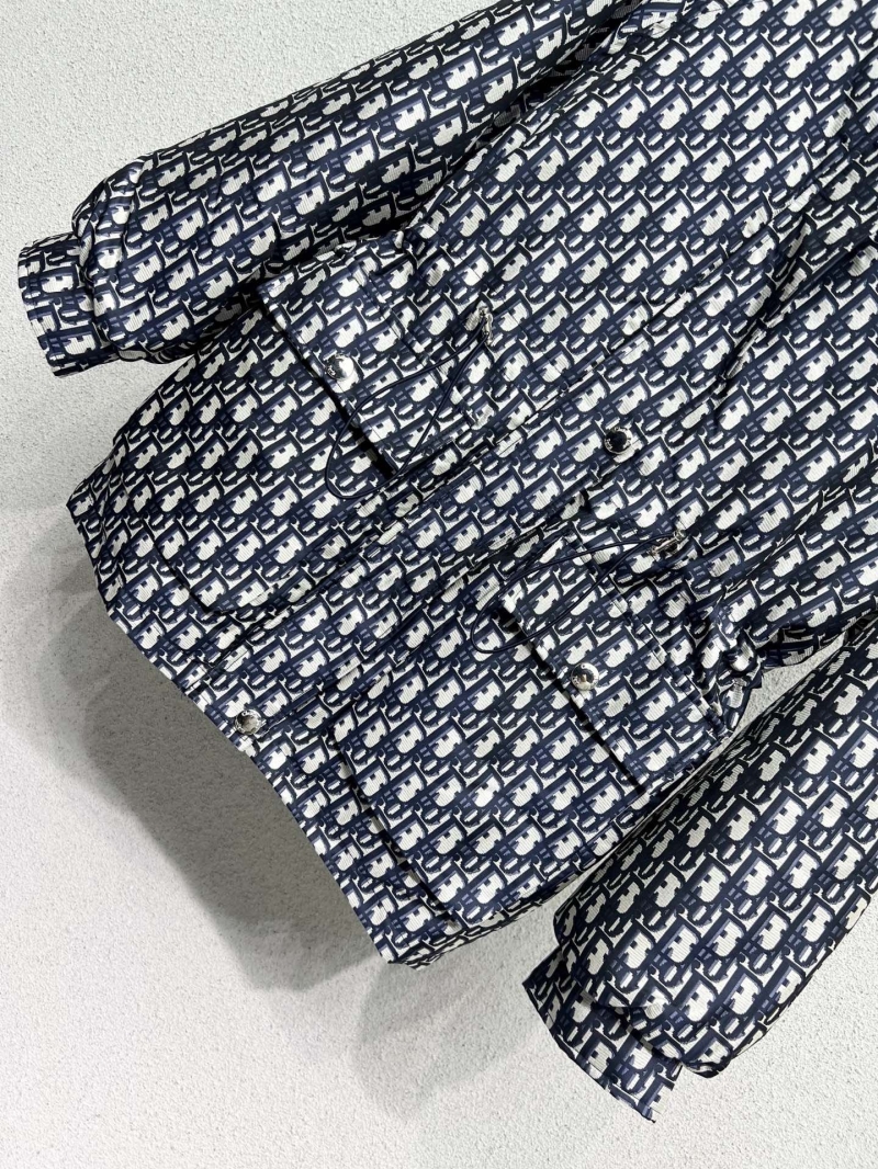 chr1st1an D10r outwear